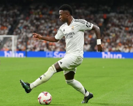 Vini Jr. sofre lesão no tornozelo e desfalca Real Madrid