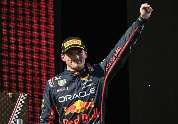 Max Verstappen vence GP de Ímola