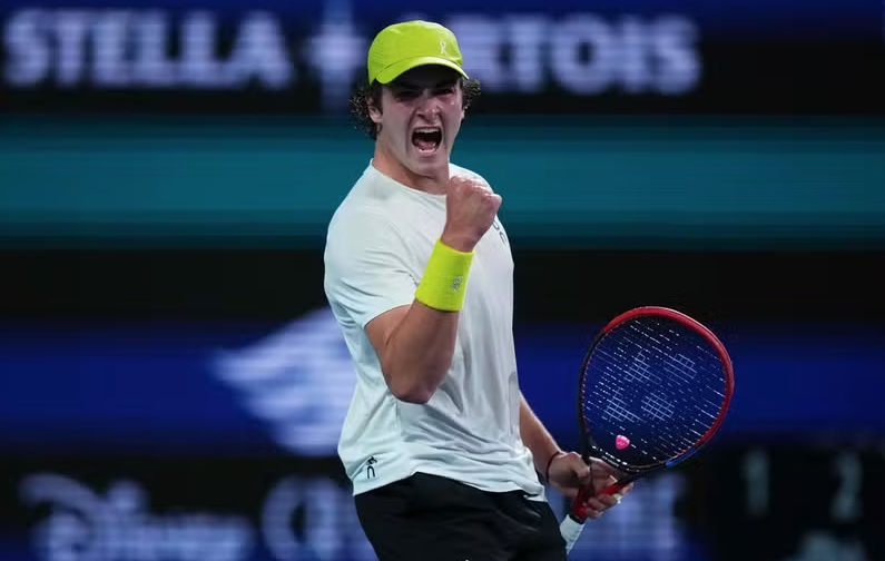 Após vitória em Rolland Garros, João Fonseca atinge melhor posição no ranking