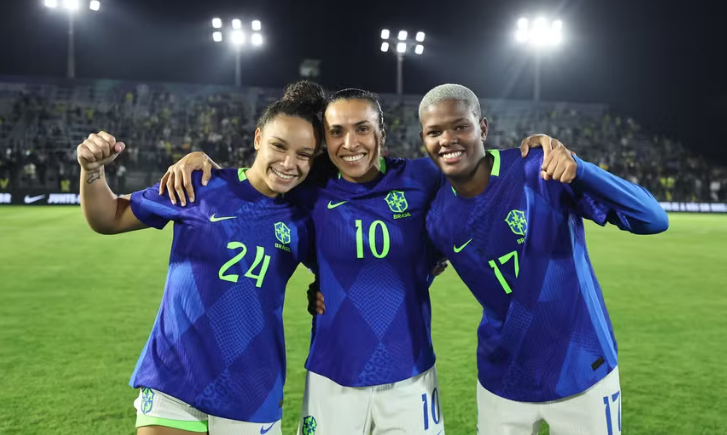 Seleção Feminina de futebol sobe no ranking da Fifa e alcança o top 5