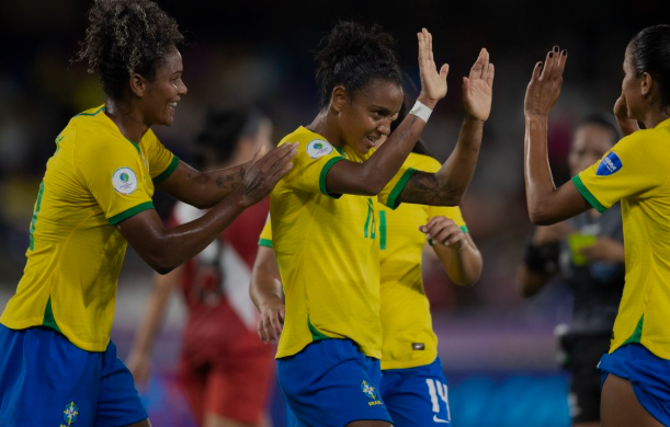 Brasil encara o Paraguai nesta terça (22) pela Copa América Feminina