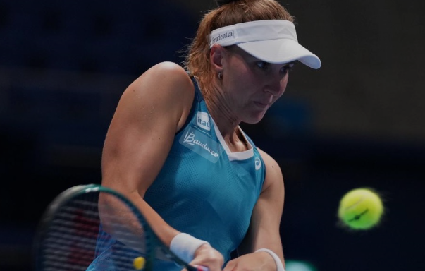 Bia Haddad cai em partida de estreia do WTA 1000 de Montreal