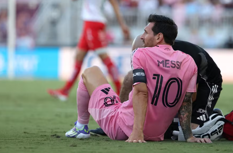 Lionel Messi desfalca Inter Miami após lesão