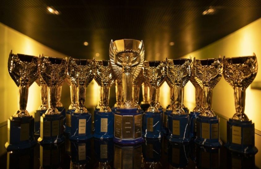 Campeões mundiais serão homenageados em Brasil x Chile no Maracanã