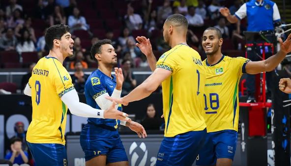 Brasil estreia com virada sobre a China no Mundial de Vôlei Masculino