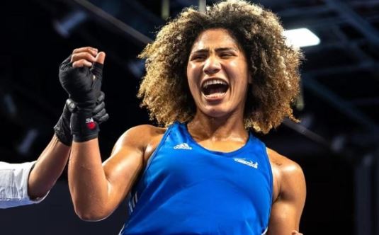 Rebeca Lima conquista primeira medalha do Brasil no Mundial de Boxe
